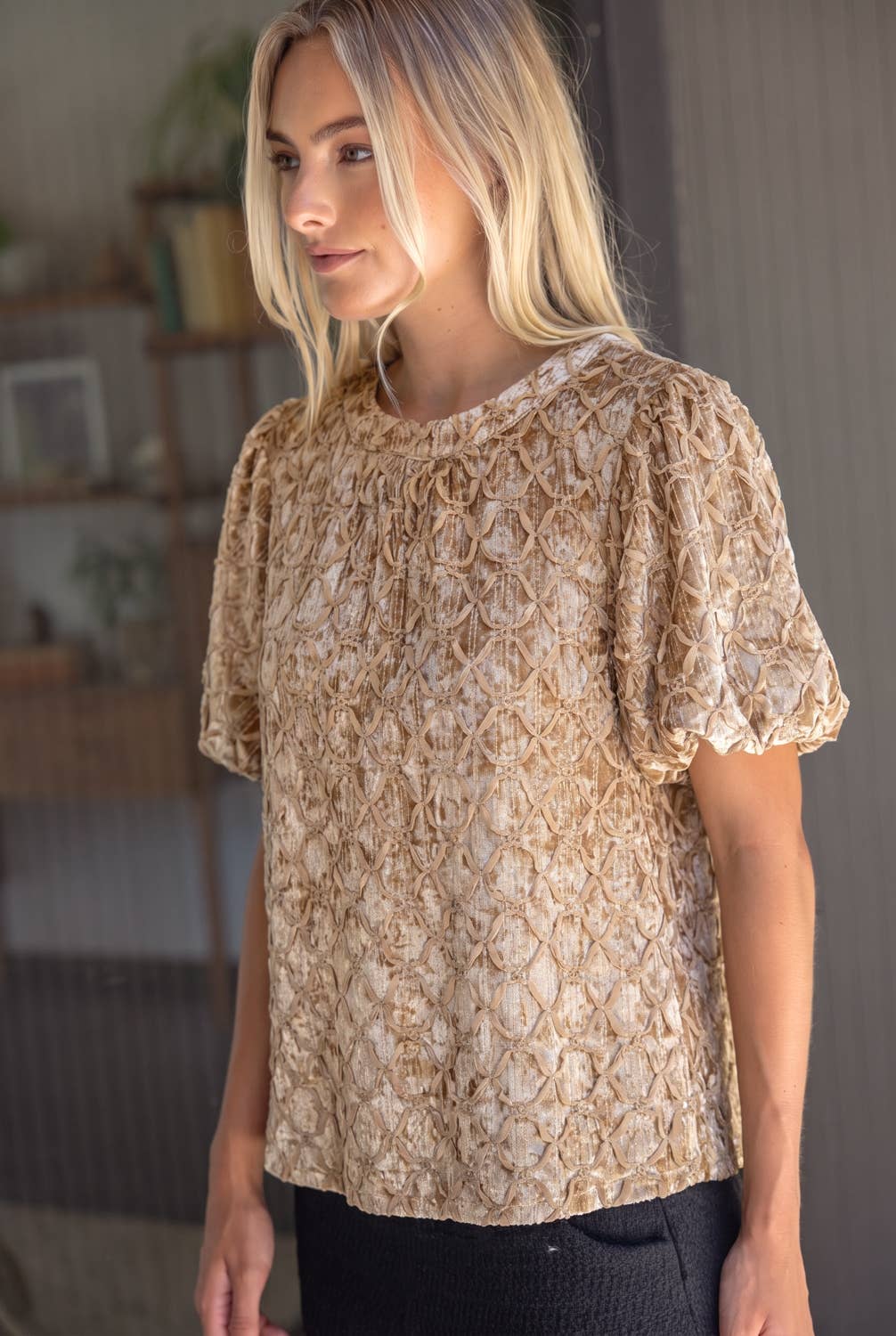 37096 Trellis Trimmed Crushed Velvet Bubble Sleeve Top