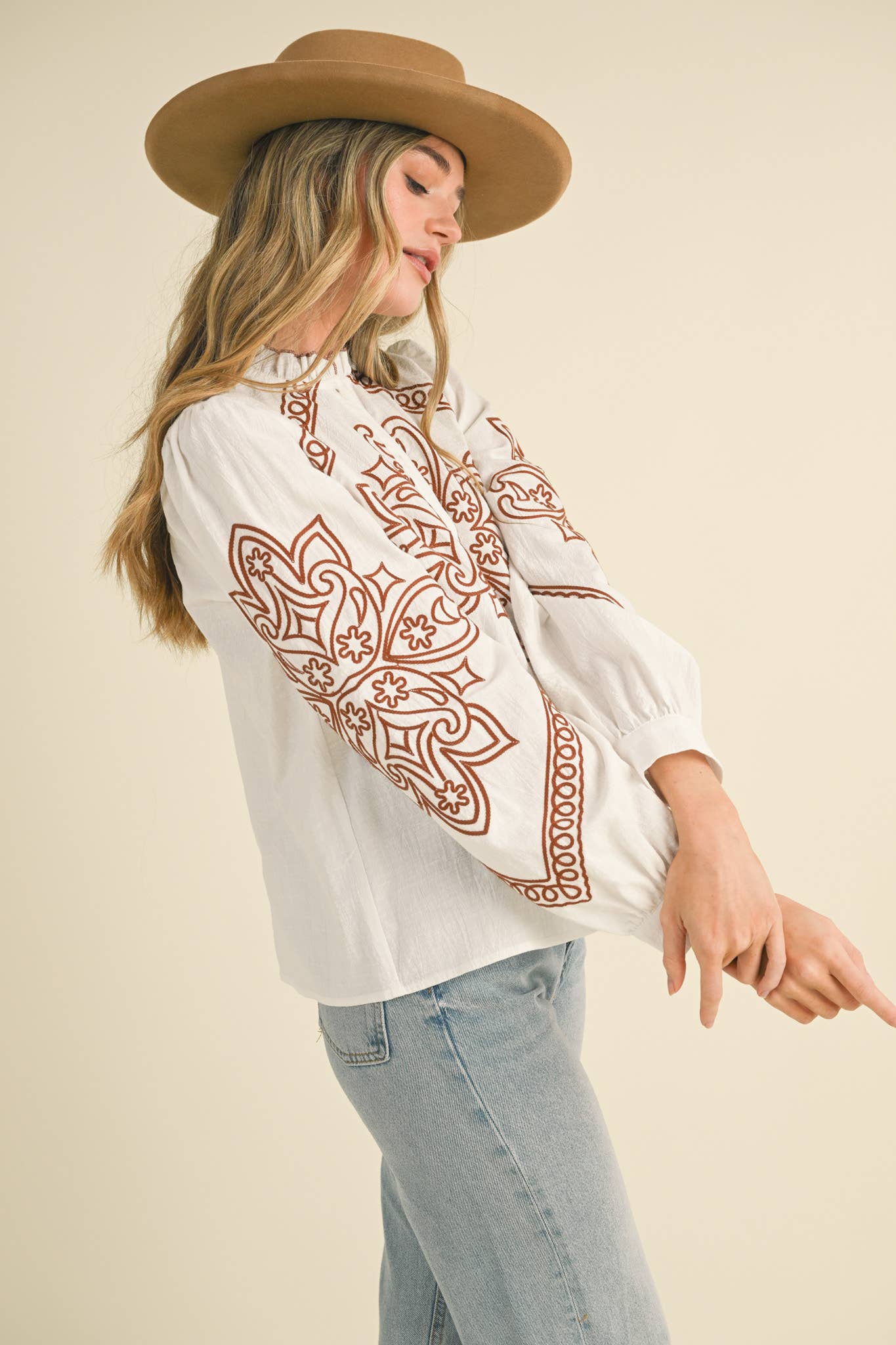 EMBROIDERED MOCK NECK BUTTON UP TOP MTP3336