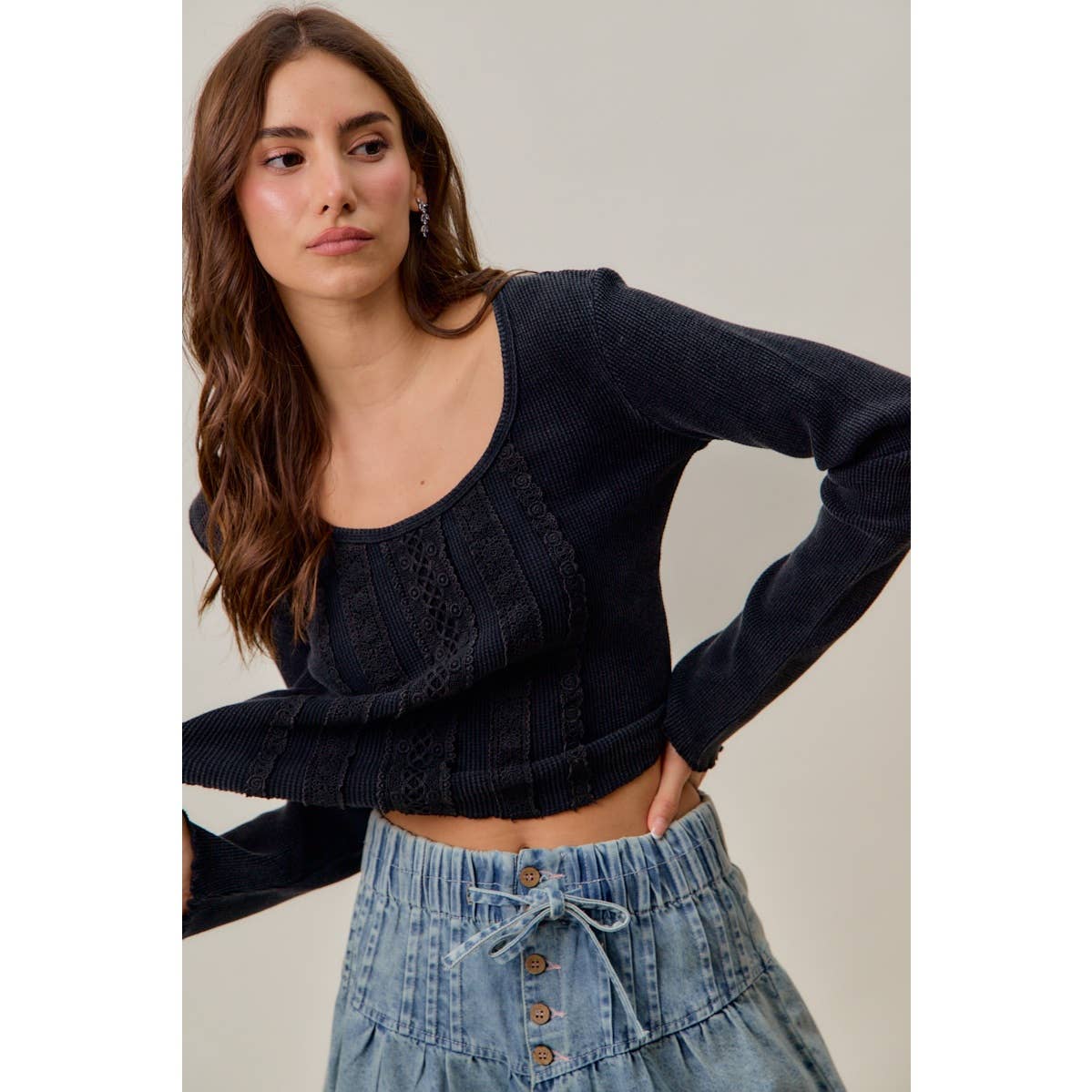 VINTAGE WASHED LACE CROP THERMAL WASHED KNIT TOP