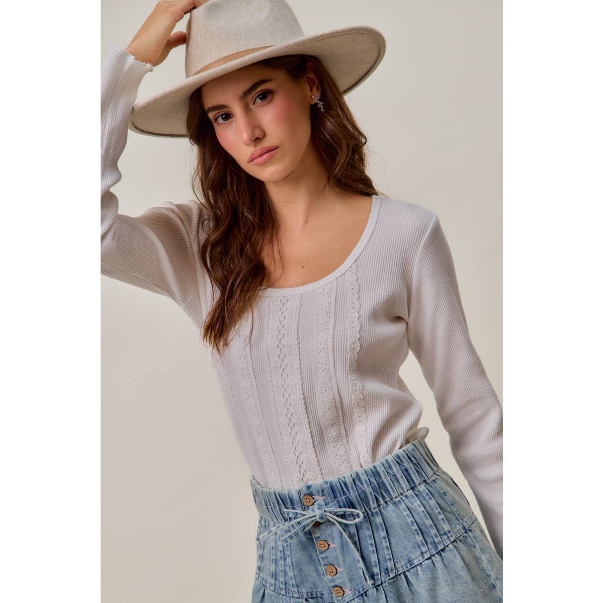 VINTAGE WASHED LACE CROP THERMAL WASHED KNIT TOP