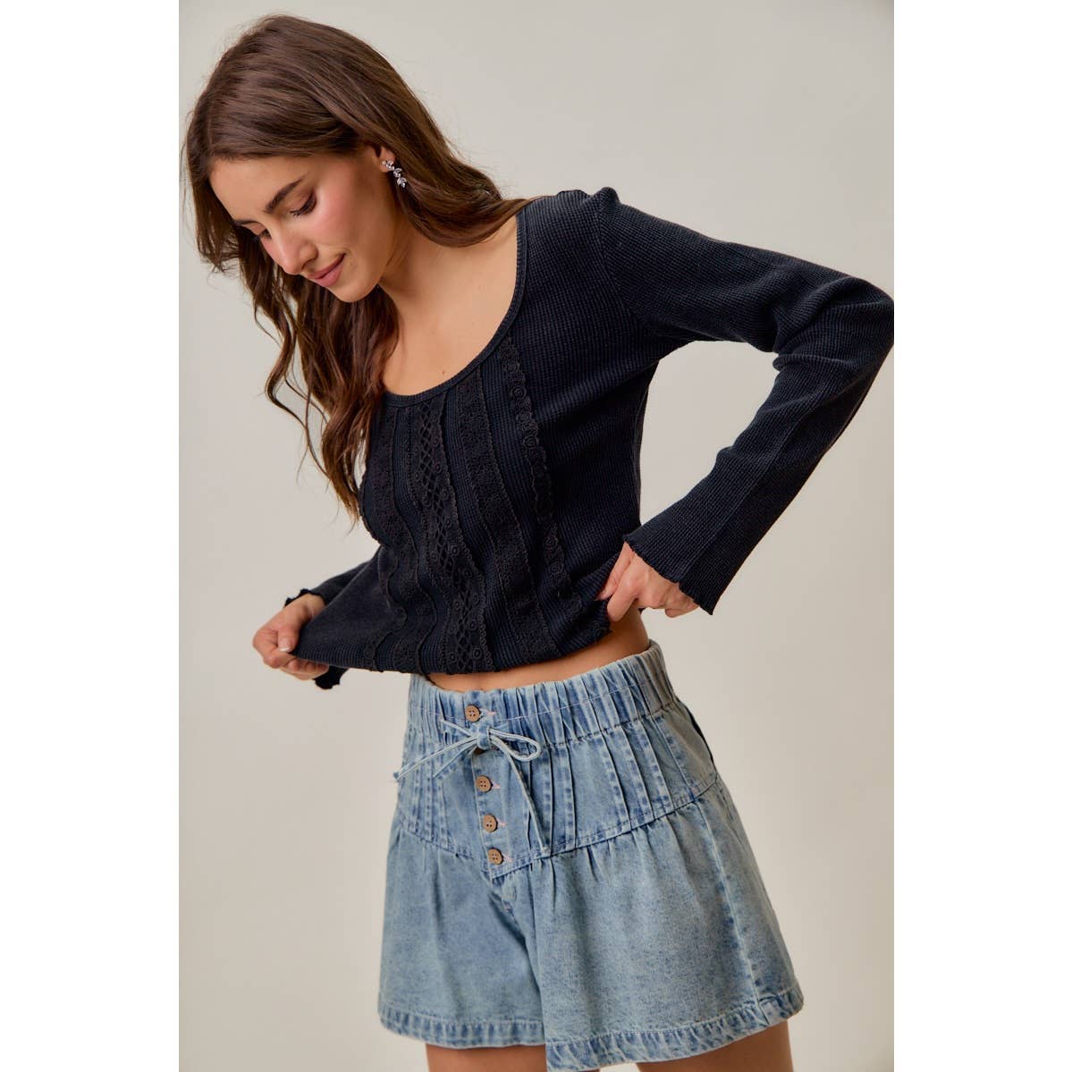 VINTAGE WASHED LACE CROP THERMAL WASHED KNIT TOP