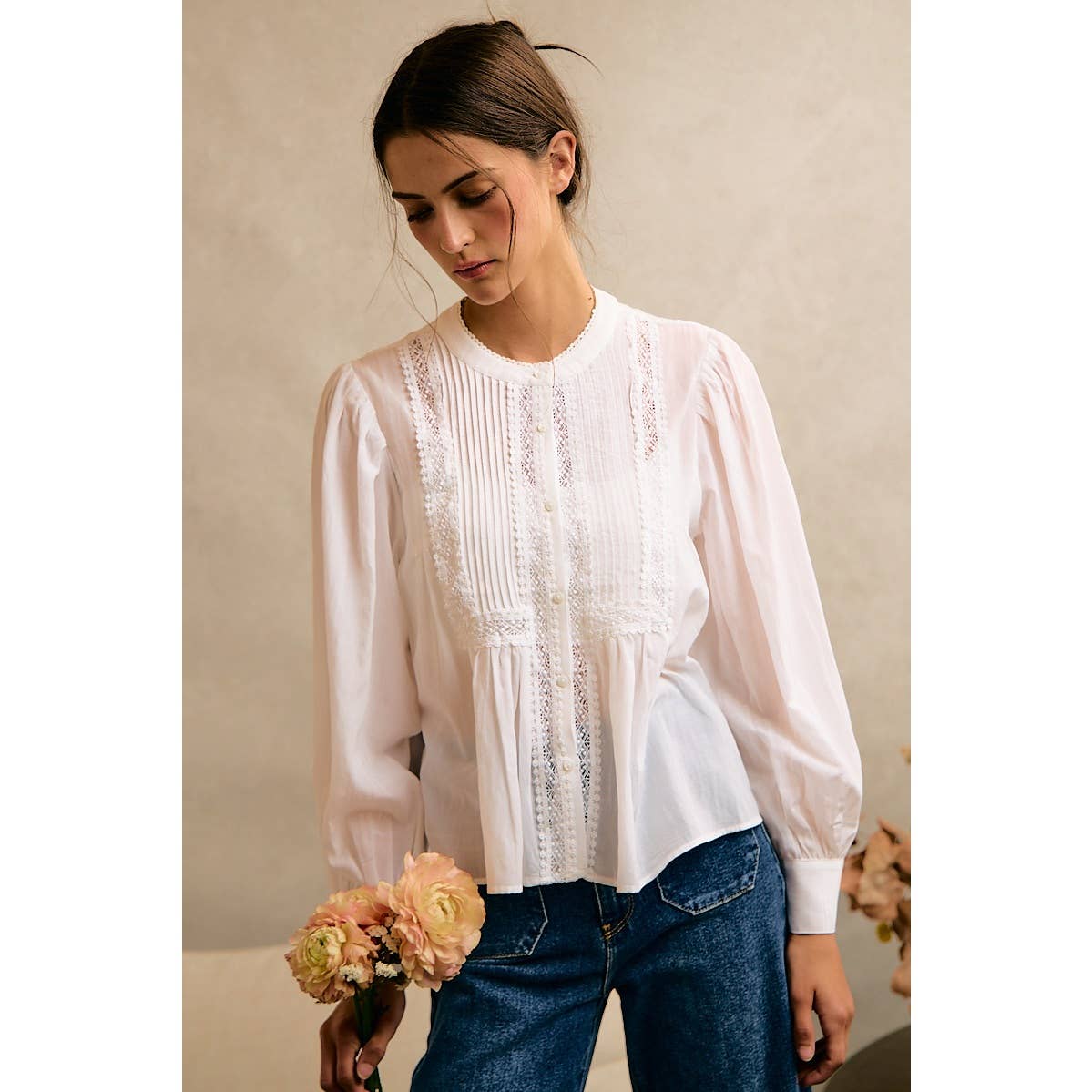 PLEATED LACE TRIM BUTTON-UP BLOUSE