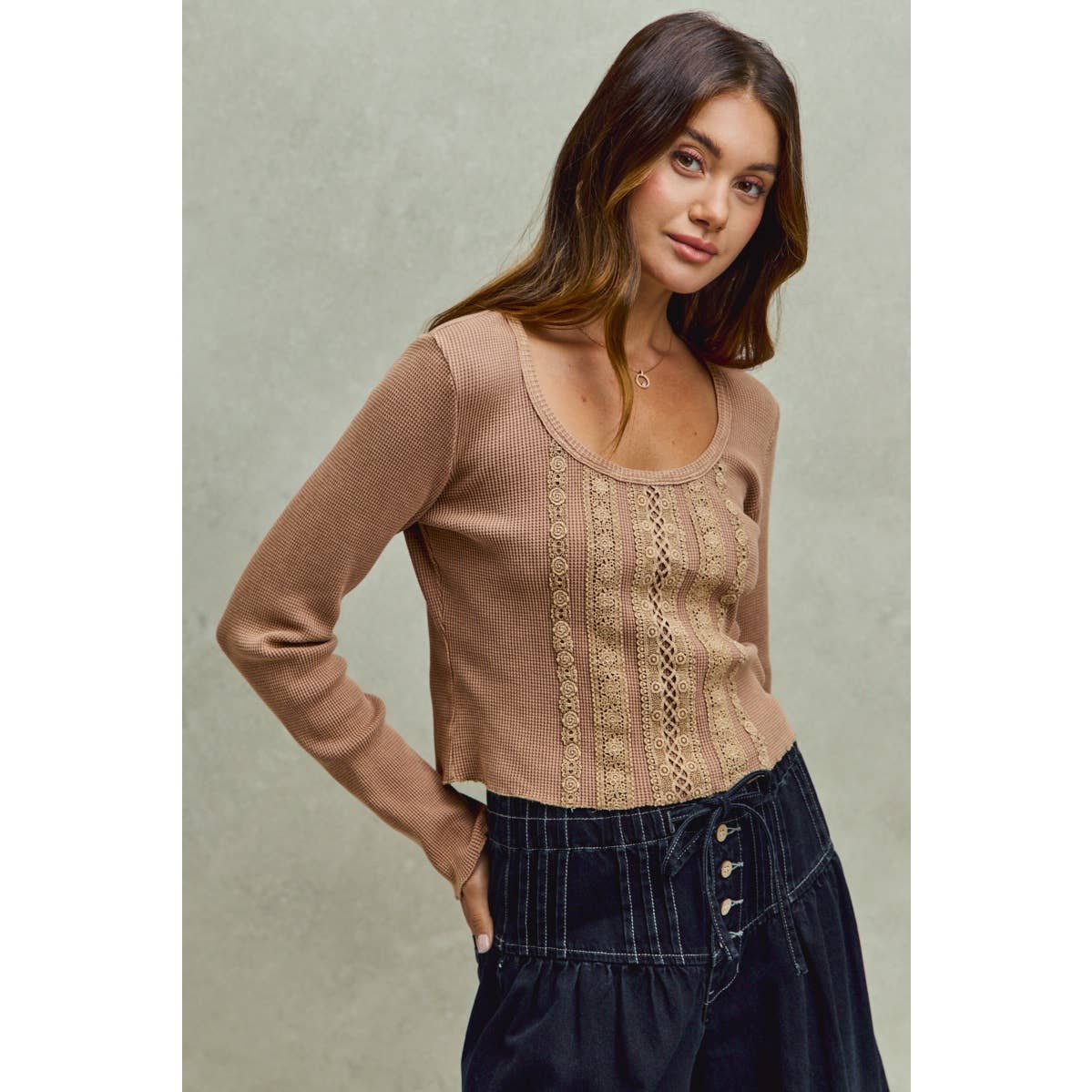 VINTAGE WASHED LACE CROP THERMAL WASHED KNIT TOP