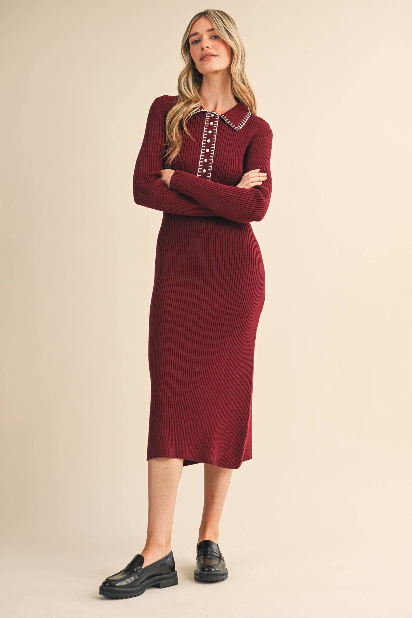 RIBBED SWEATER MIDI DRESS WITH CONTRAST STITCH MSW11232
