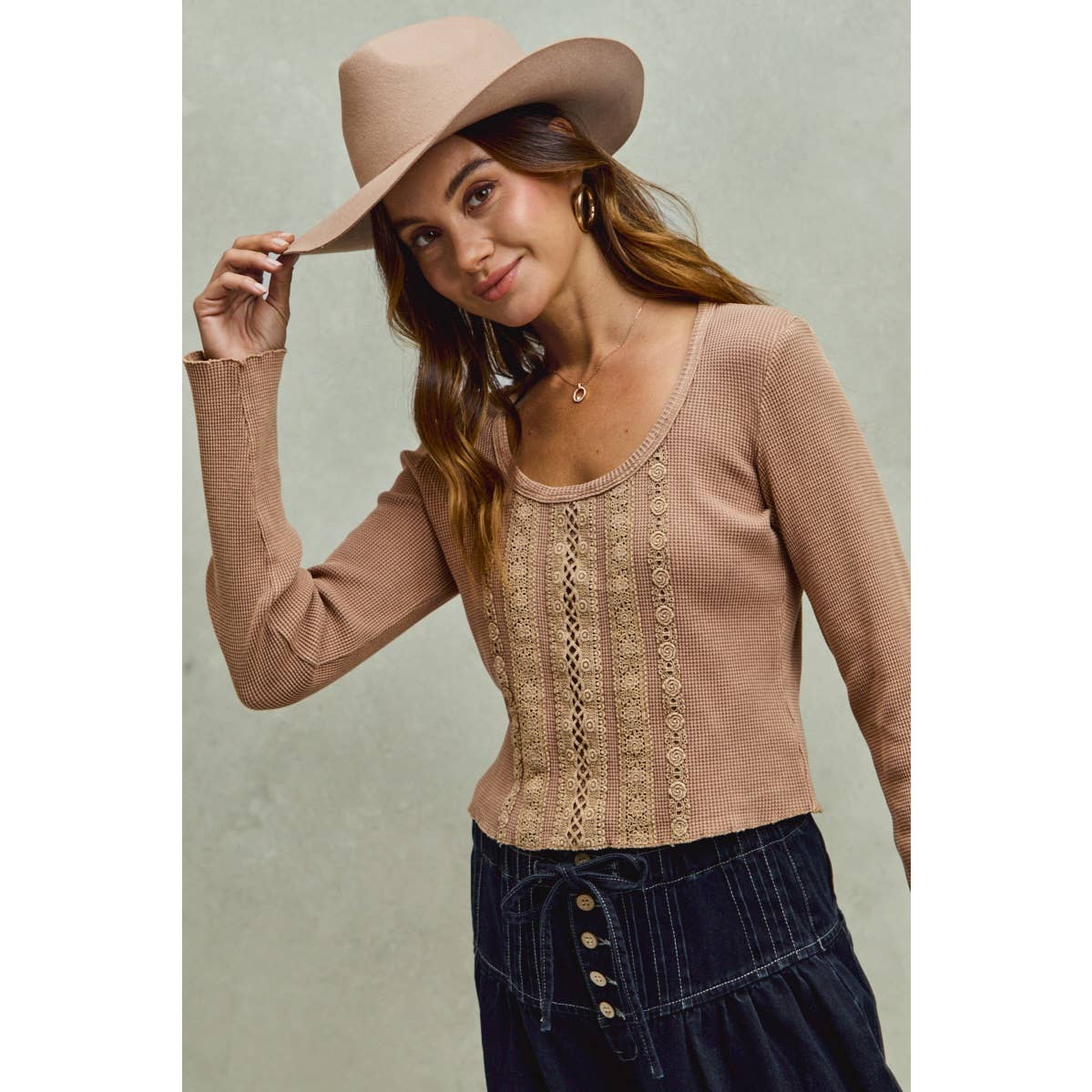 VINTAGE WASHED LACE CROP THERMAL WASHED KNIT TOP