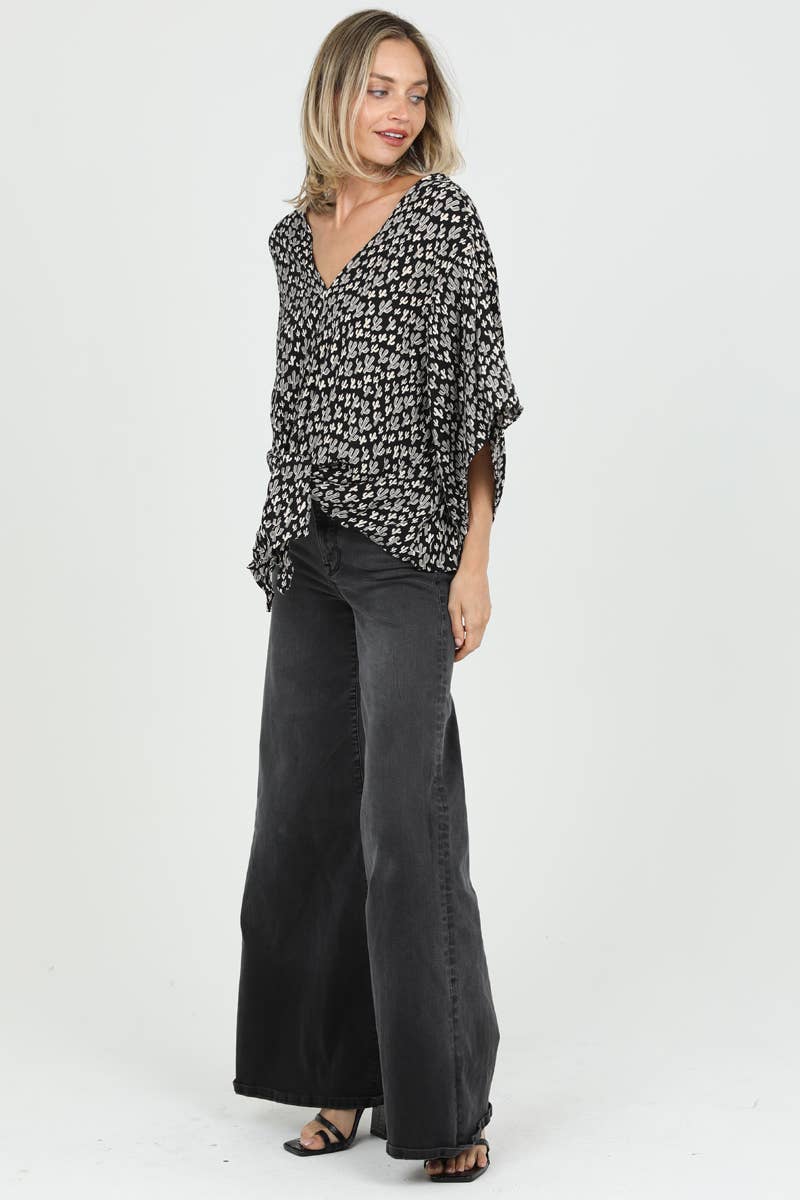 N2Q81-W980 CACTUS PRINT V NECK KIMONO SLEEVE BLOUSE WITH TIE
