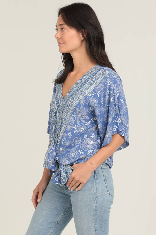 V-neck Kimono Sleeve Tie Waist Top-Blue/White Print