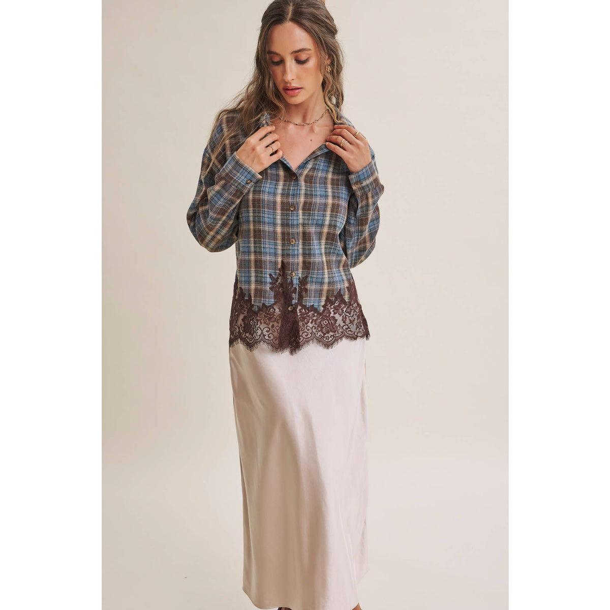 WESTERN ROMANTIC PLAID EYELASH LACE HEM BUTTON-DOWN SHIRT