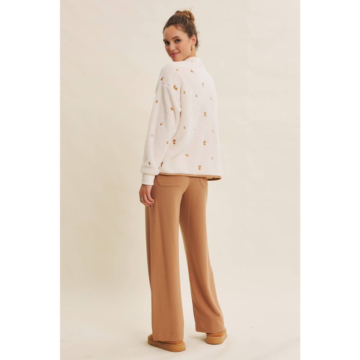 SOFT THERMAL CLEAN STRAIGHT LEG EVERYDAY PANTS