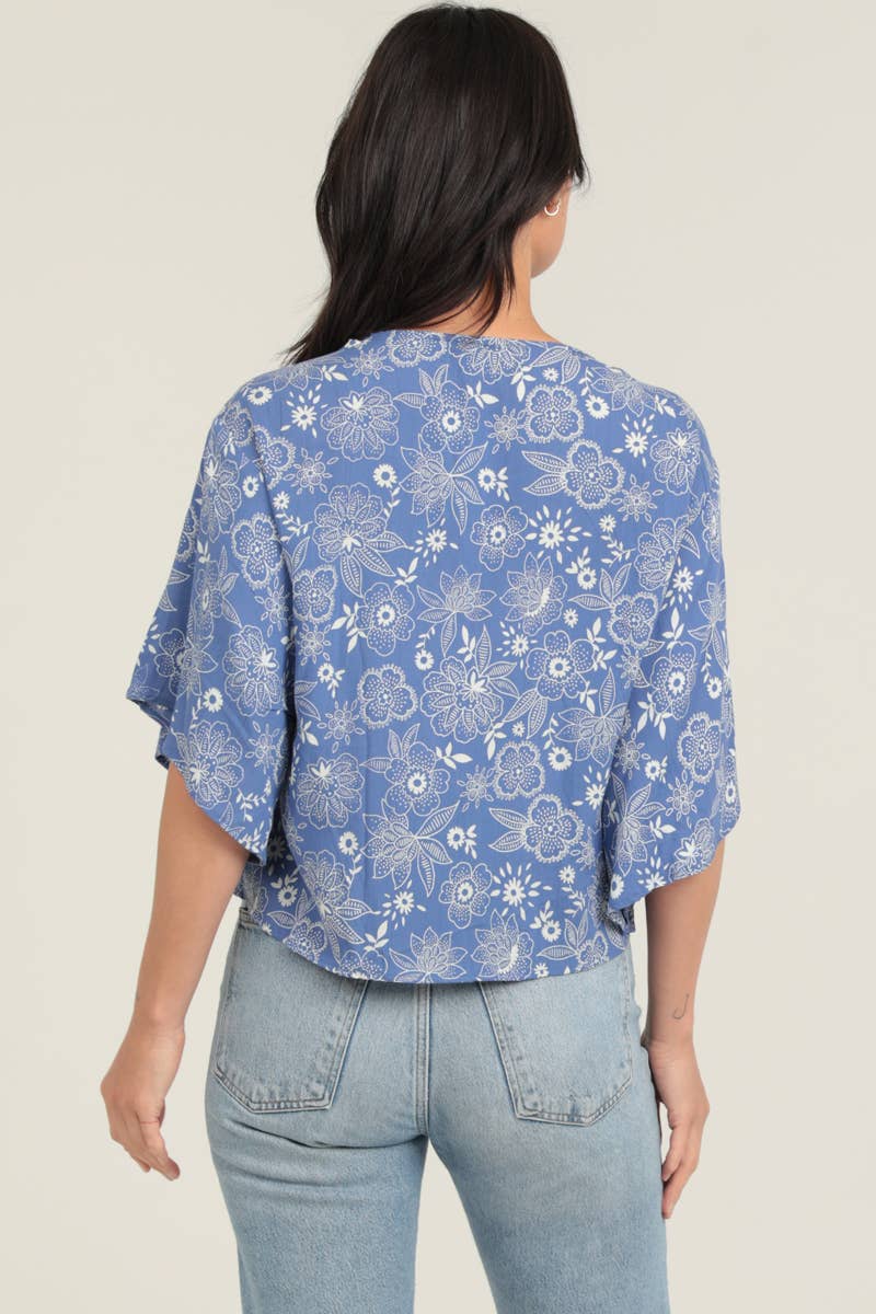 V-neck Kimono Sleeve Tie Waist Top-Blue/White Print