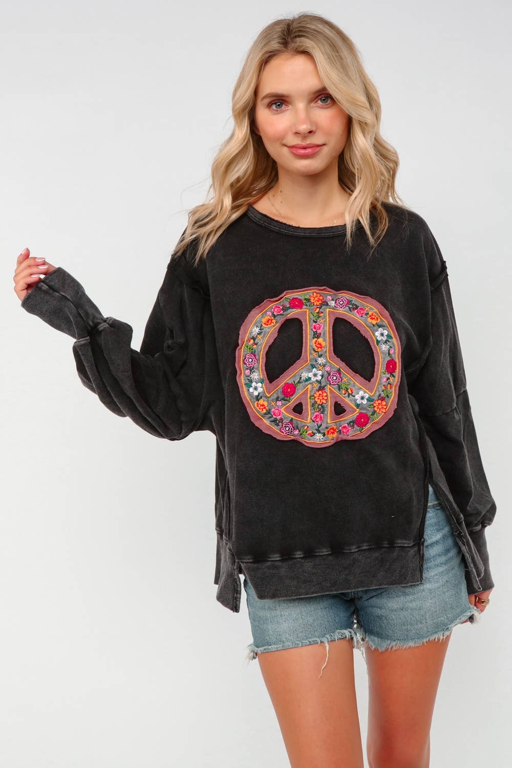 EMBROIDERED PEACE WASHED PULLOVER KNIT TOP