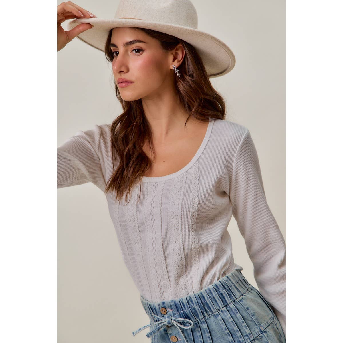 VINTAGE WASHED LACE CROP THERMAL WASHED KNIT TOP