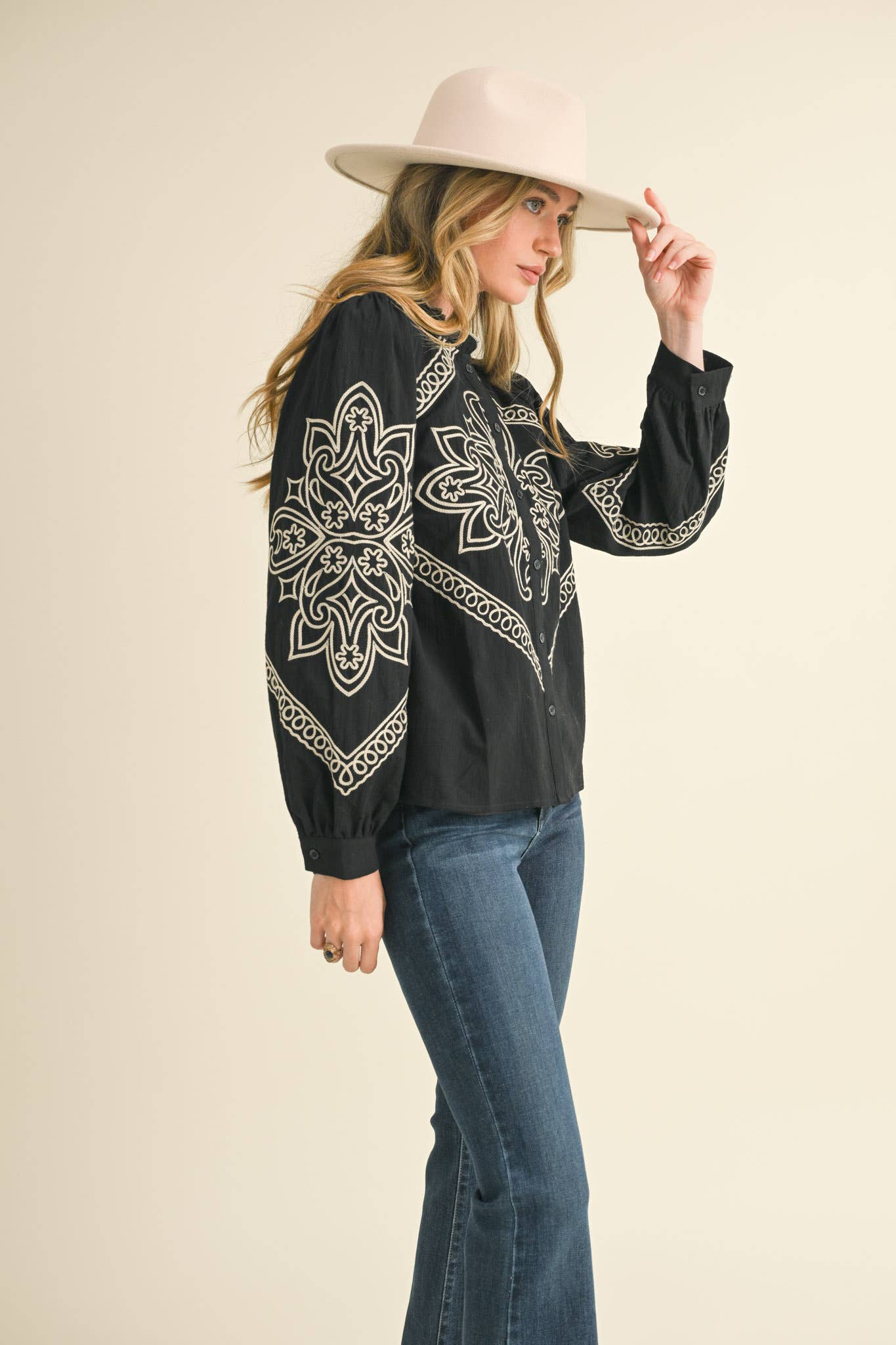 EMBROIDERED MOCK NECK BUTTON UP TOP MTP3336