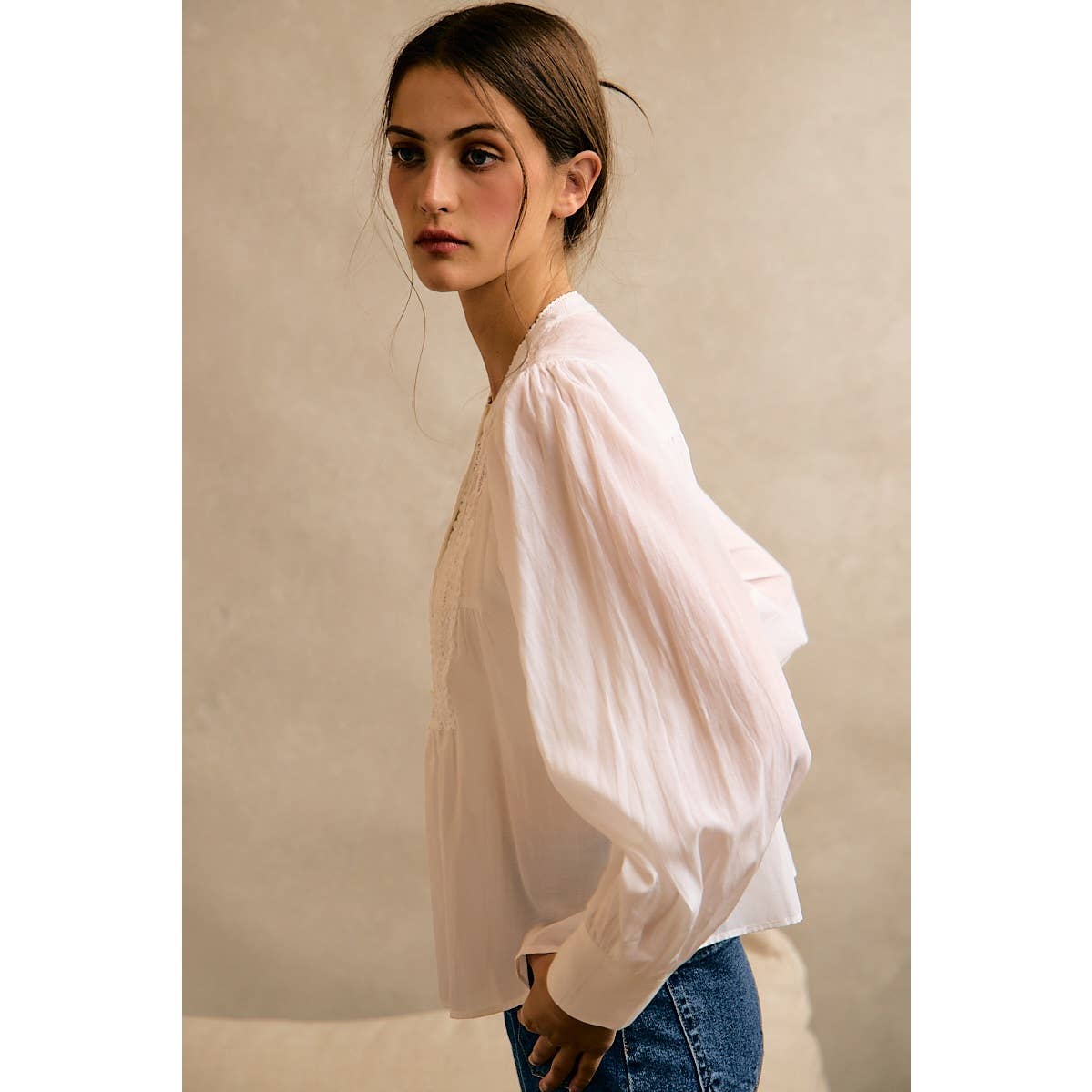 PLEATED LACE TRIM BUTTON-UP BLOUSE