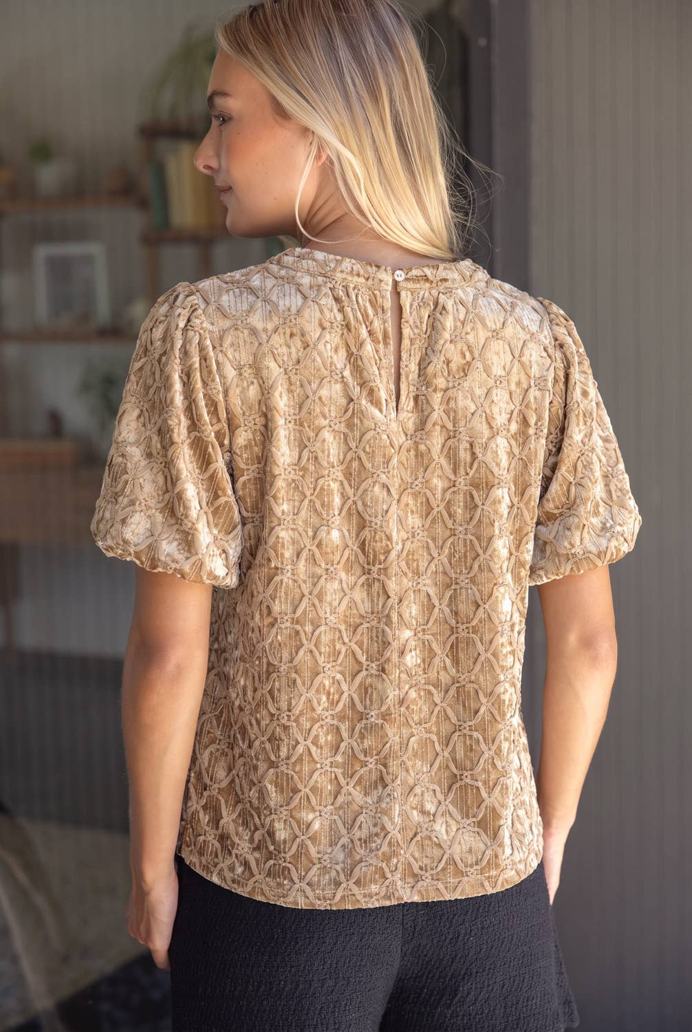 37096 Trellis Trimmed Crushed Velvet Bubble Sleeve Top