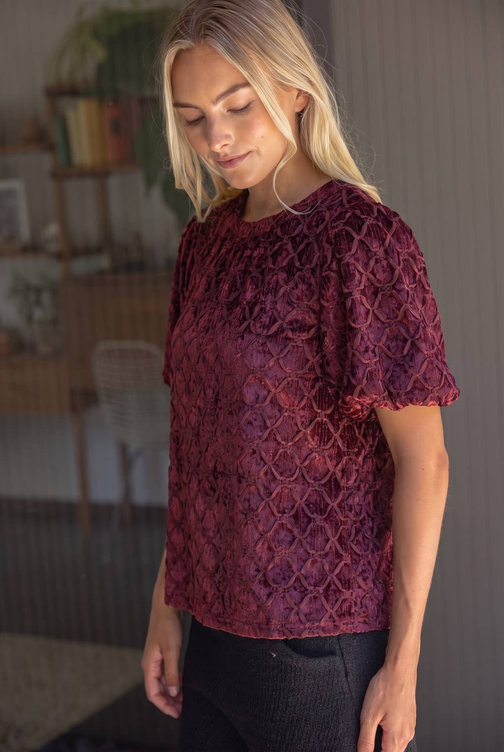 37096 Trellis Trimmed Crushed Velvet Bubble Sleeve Top