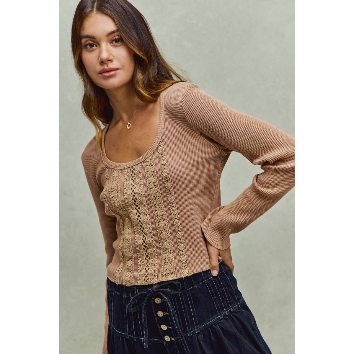 VINTAGE WASHED LACE CROP THERMAL WASHED KNIT TOP